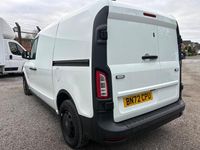 Used LEVC VN5 City 148 HP (108 kW) 2023 White MPV