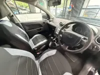 Usado Ford Fiesta Style 74 HP (54 kW) 2005 Preto Citadino