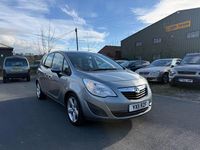 Begagnad Vauxhall Meriva 2011 Silver Minibuss
