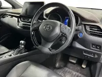 Used Toyota C-HR 122 HP (89 kW) 2019 White SUV