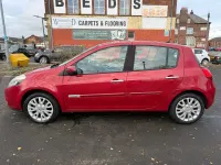 Used Renault Clio Dynamique 88 HP (64 kW) 2011 Red Hatchback