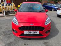 Usado Ford Fiesta ST-Line 140 HP (102 kW) 2018 Vermelho Citadino
