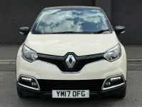 Used Renault Captur Dynamique 90 HP (66 kW) 2017 Cream SUV