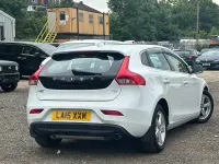 Begagnad Volvo V40 SE Lux 180 HK (132 kW) 2015 Vit Halvkombi