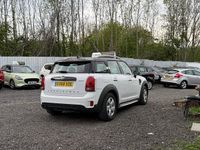 Begagnad Mini Cooper 2018 Vit Halvkombi