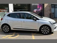 Used Renault Clio V Evolution 90 HP (66 kW) 2023 Silver  Hatchback