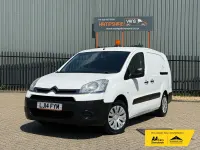 Used Citroën Berlingo 90 HP (66 kW) 2014 White MPV