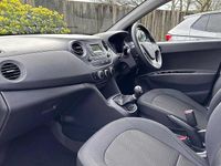 Used Hyundai i10 SE 87 HP (63 kW) 2017 Blue Hatchback