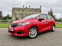 Used Honda Jazz SE 102 HP (75 kW) 2018 Red Hatchback