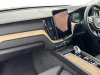 New Volvo XC60 Plus 247 HP (181 kW) 2026 SUV