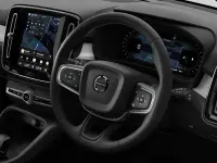 New Volvo XC40 Core 163 HP (119 kW) 2025 Ice white SUV