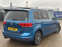 Used VW Touran SEL 150 HP (110 kW) 2017 Blue MPV