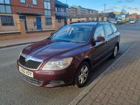 Used Skoda Octavia SE 122 HP (89 kW) 2010 Maroon Estate