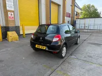 Used Renault Clio 75 HP (55 kW) 2011 Black Hatchback