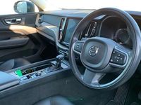 Used Volvo XC60 Momentum 250 HP (183 kW) 2018 Blue SUV