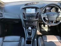 Used Ford Focus Style 185 HP (136 kW) 2017 Silver Hatchback