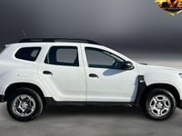 Begagnad Dacia Duster Essentiel 90 HK (66 kW) 2022 Vit Halvkombi
