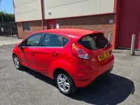 Used Ford Fiesta Zetec 101 HP (74 kW) 2016 Red Hatchback