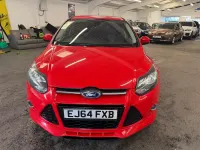 Used Ford Focus Zetec 125 HP (91 kW) 2014 Red Hatchback