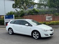 Usado Vauxhall Astra 95 CV (69 kW) 2012 Blanco Familiar