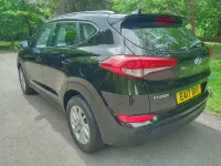 Usado Hyundai Tucson SE 132 CV (97 kW) 2017 Negro SUV