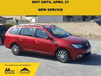 Used Dacia Logan MCV Lauréate 90 HP (66 kW) 2017 Red Estate
