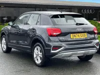 Usado Audi Q2 Sport 116 CV (85 kW) 2024 Gris SUV