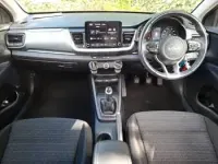 Used Kia Stonic 99 HP (72 kW) 2023 Yellow SUV