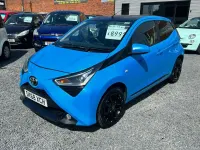 Used Toyota Aygo x-press 2018 Blue Hatchback