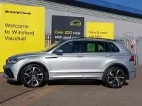 Begagnad VW Tiguan R-line 150 HK (110 kW) 2021 Silver SUV