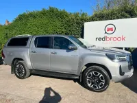 Used Toyota HiLux 204 HP (150 kW) 2021 Silver Pickup