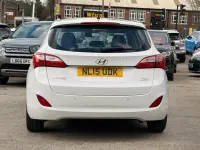 Used Hyundai i30 SE 110 HP (80 kW) 2015 White Estate