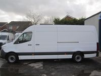 Begagnad Mercedes Sprinter Progressive 2021 Vit Van