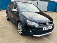 Begagnad VW Polo Cross 2015 Svart Halvkombi