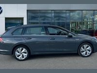 Usado VW Golf VIII Style 147 HP (108 kW) 2021 Cinzento Carrinha