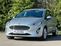 Używany Ford Fiesta Titanium 2021 Srebrny Hatchback