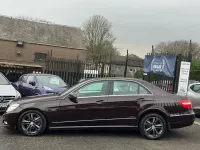 Begagnad Mercedes E220 Avantgarde 170 HK (125 kW) 2009 Vit Sedan