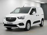 Usado Vauxhall Combo Sportive 100 HP (73 kW) 2021 Branco Monovolume