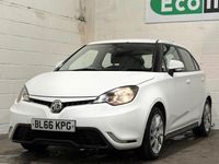 Used MG MG3 106 HP (77 kW) 2017 White Hatchback