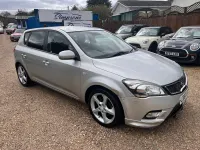 Used Kia Ceed 2010 Silver Hatchback