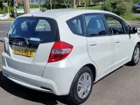 Used Honda Jazz SE 90 HP (66 kW) 2015 White Hatchback
