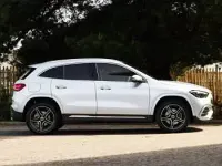 New Mercedes GLA250 Executive 218 HP (160 kW) 2026 Silver SUV