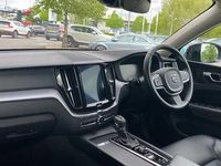 Used Volvo XC60 Momentum 190 HP (139 kW) 2020 Black SUV