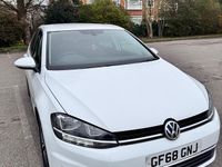 Used VW Golf VII SE 2018 White Hatchback