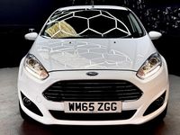 Used Ford Fiesta Zetec 100 HP (73 kW) 2016 White Hatchback