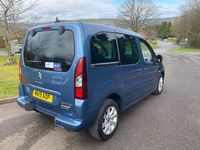 Used Citroën Berlingo Feel 100 HP (73 kW) 2019 Blue MPV