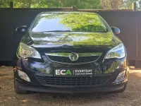 Used Vauxhall Astra 115 HP (84 kW) 2010 Black Hatchback