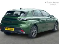 Used Peugeot 308 Active Premium 129 HP (94 kW) 2023 Green Hatchback