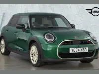 Used Mini Cooper Exclusive 200 HP (147 kW) 2024 Green Hatchback