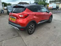 Used Renault Captur Signature 90 HP (66 kW) 2015 Red/black SUV